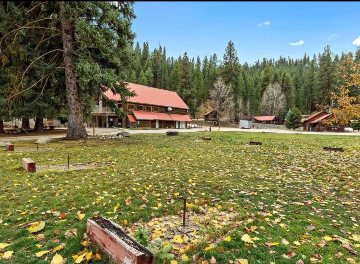 Southfork Lodge - Riverside Inn Lowman エクステリア 写真