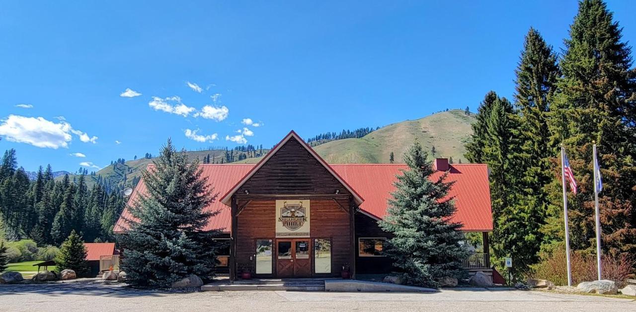 Southfork Lodge - Riverside Inn Lowman エクステリア 写真